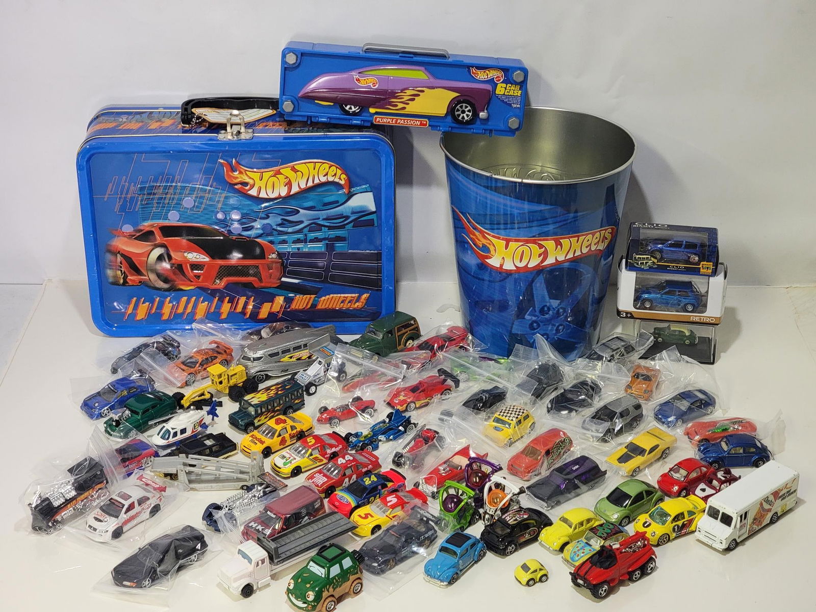 60+Hot Wheels, Racing Champion, Maisto & More (1 of 13)