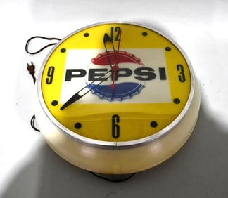 Pepsi w/ Bottle Cap Lighted Clock