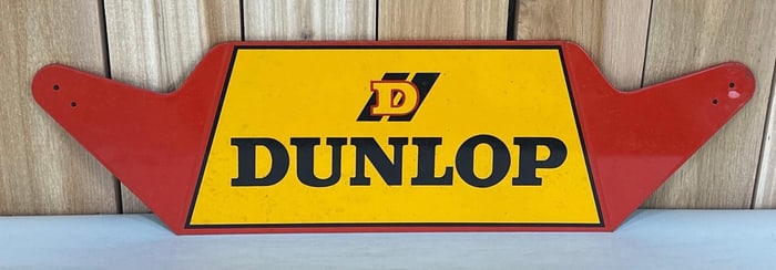 Dunlop (truck) Tire Metal Stand (TAC)