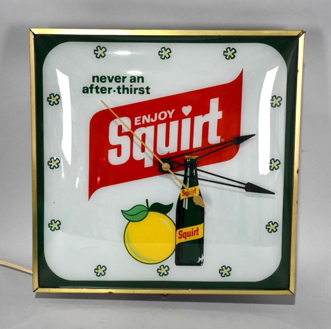 Enjoy Squirt Lighted Clock (1 of 6)