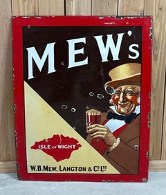 Mew's "Isle of Wight" w/Image Porcelain Sign (TAC)