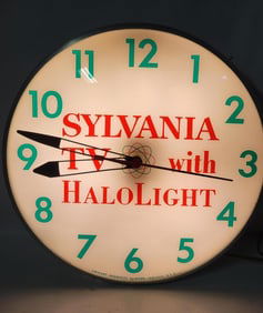 Sylvania TV with Halolight Lighted Clock