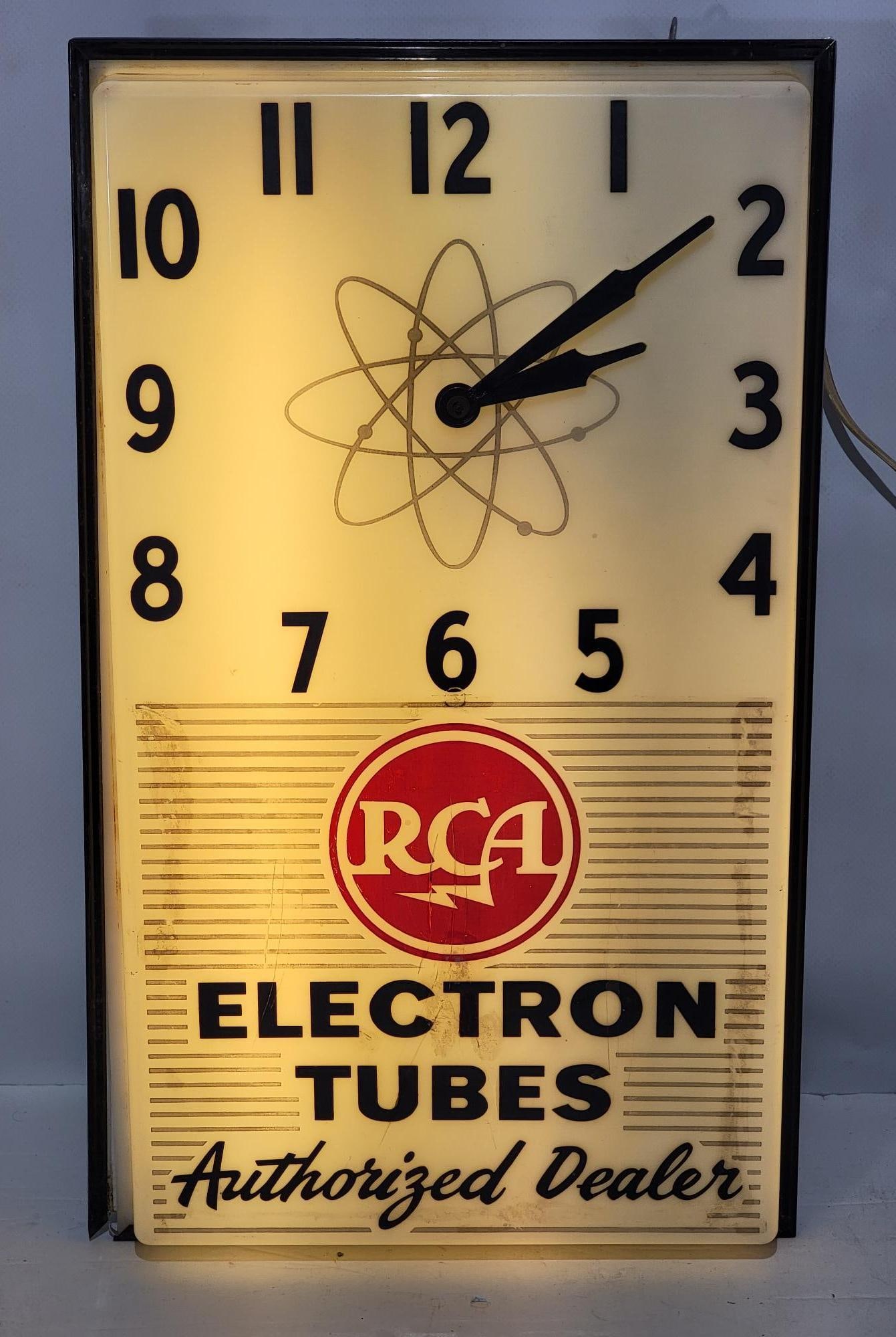 RCA Electron Tubes Dealer Authorized Dealer Lighted Clock (1 of 5)