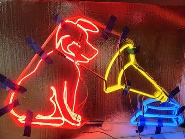 (RCA) Nipper & Phonograph Logo Skeleton Window Neon Sign