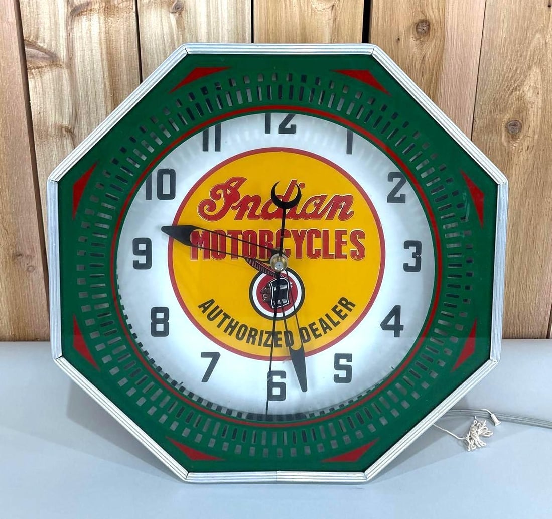 Reproduction Indian Motorcycles Neon Spinner Clock (1 of 3)