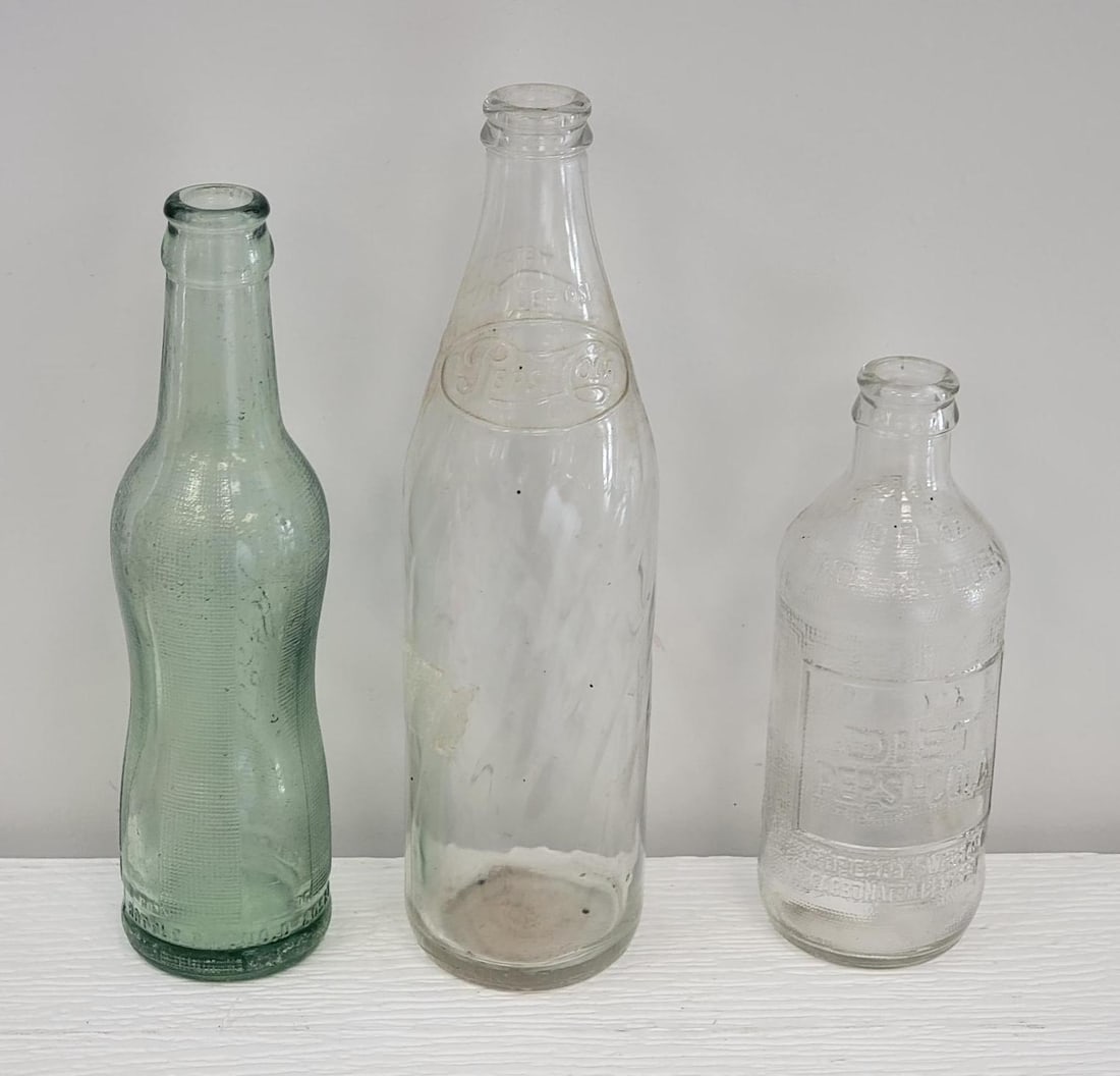 Lot of (3) Pepsi Bottles: no breaks, all 3 different 