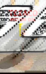 Texaco (black-T) Motor Oil Porcelain Curb Sign (TAC): rated 8.25 & 8, 30"x30", the DSP sign has good color and gloss, display&nbsp;a few chips and wear, reverse has more chips and wear, mounted on original Texas Co. cast iron base. TAC #057978