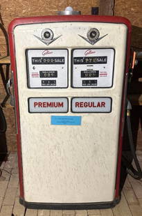 Gilbarco Model #? Double Computing Gas Pump: old repaint, 62"T., the metal is straight with some pitting, faces are good, most of the chrome is in good condition, has no pumps in it, comes with one hose and nozzle. This Lot must be picked