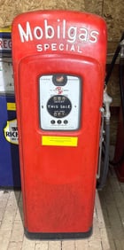 Wayne Model #80 Mobilgas Special Script Top Computing Gas Pump
