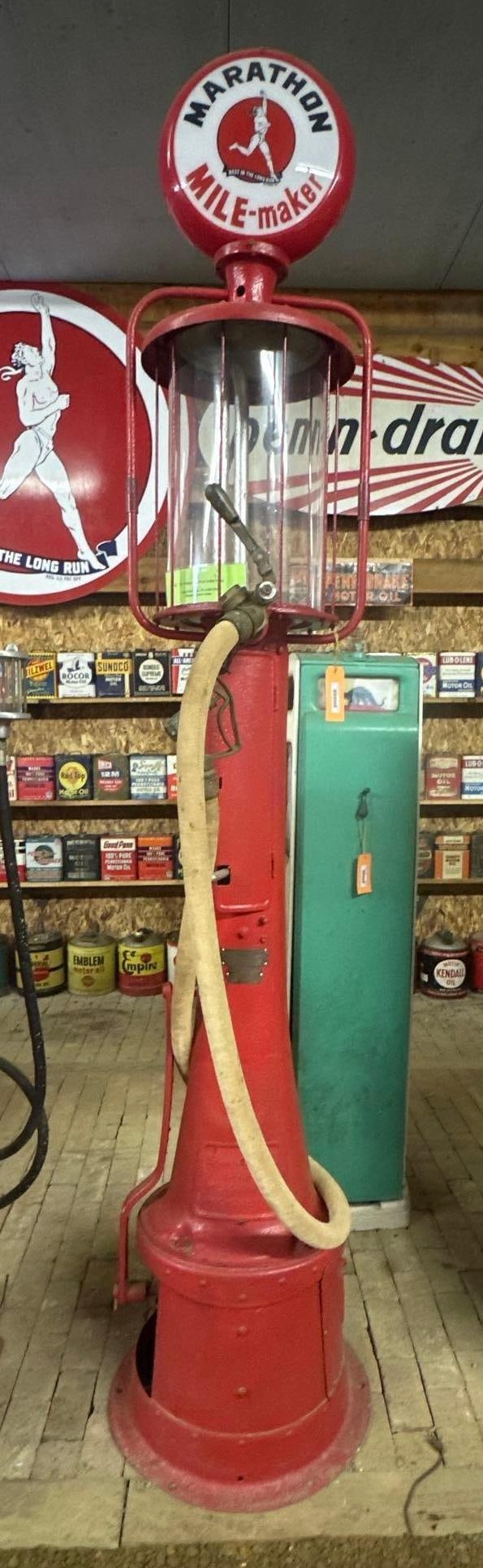 Guarantee Fry Model #117 Ten Gallon Visible Gas Pump (1 of 6)