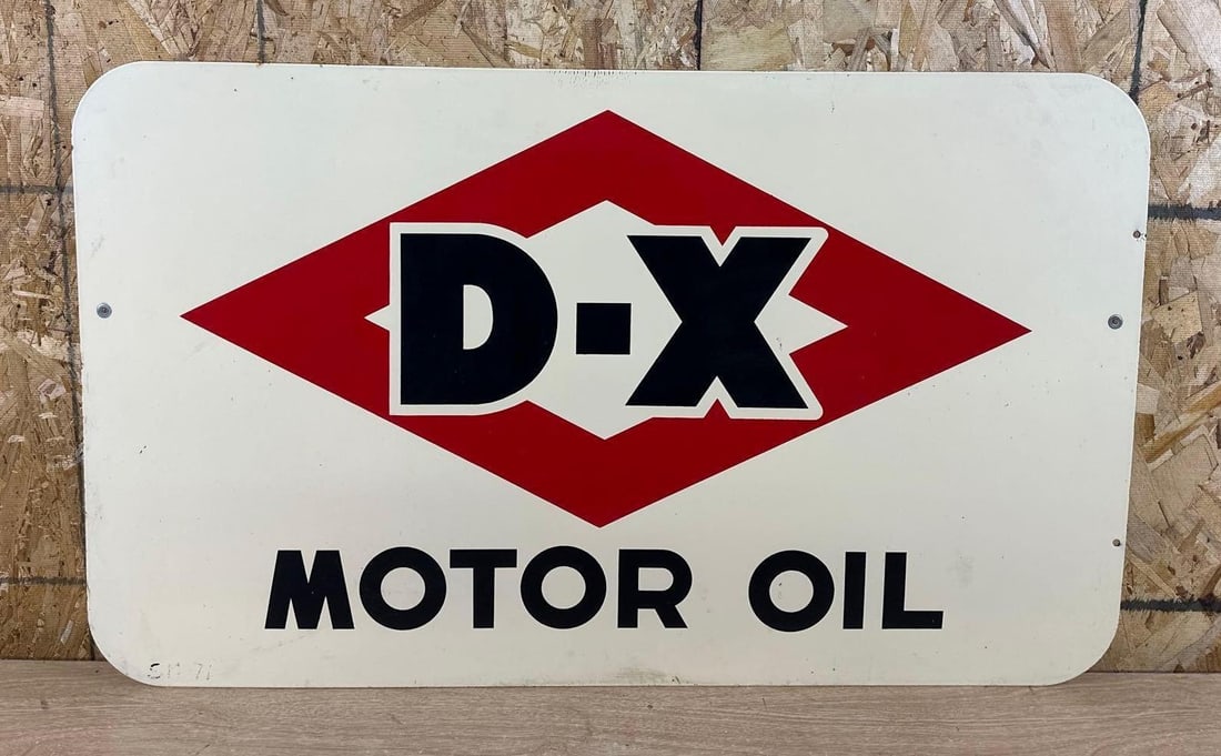 D-X Motor Oil Porcelain Sign (1 of 4)