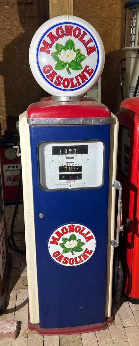 Tokheim Model #300 Computing Gas Pump (1 of 9)