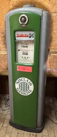 Bennent Model #646 Computing Gas Pump