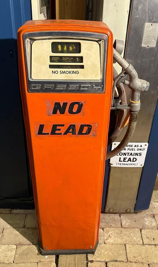 Gas Boy Model #890 Computing Pump (1 of 5)