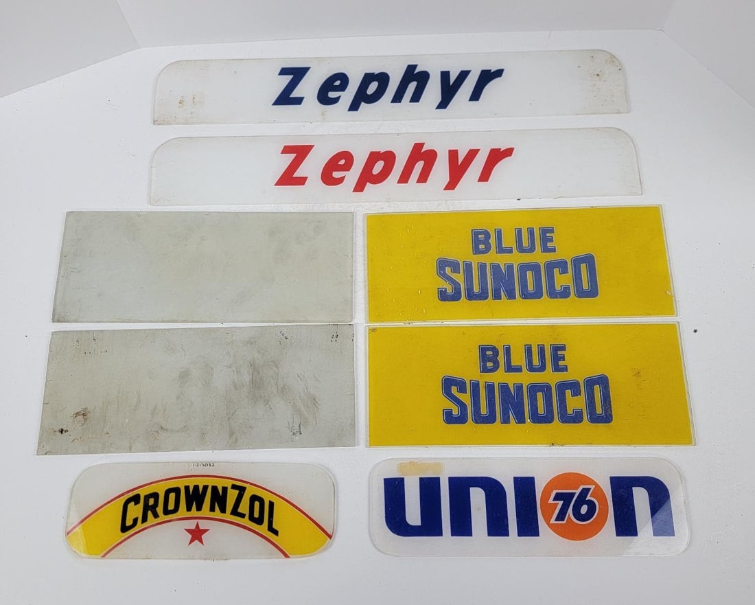 Group of Gas Pump Ad Glass (1 of 2)