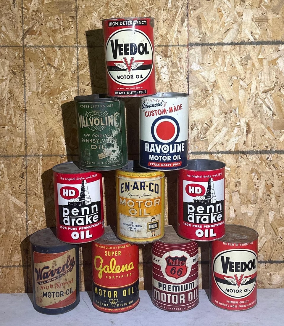 10-Different Five Quart Round Metal Motor Oil Cans (1 of 5)