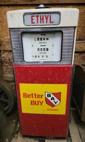 Wayne Model #605 Computing Gas Pump