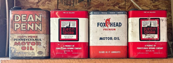 4-Two-Gallon Rectangle Metal Motor Oil Cans