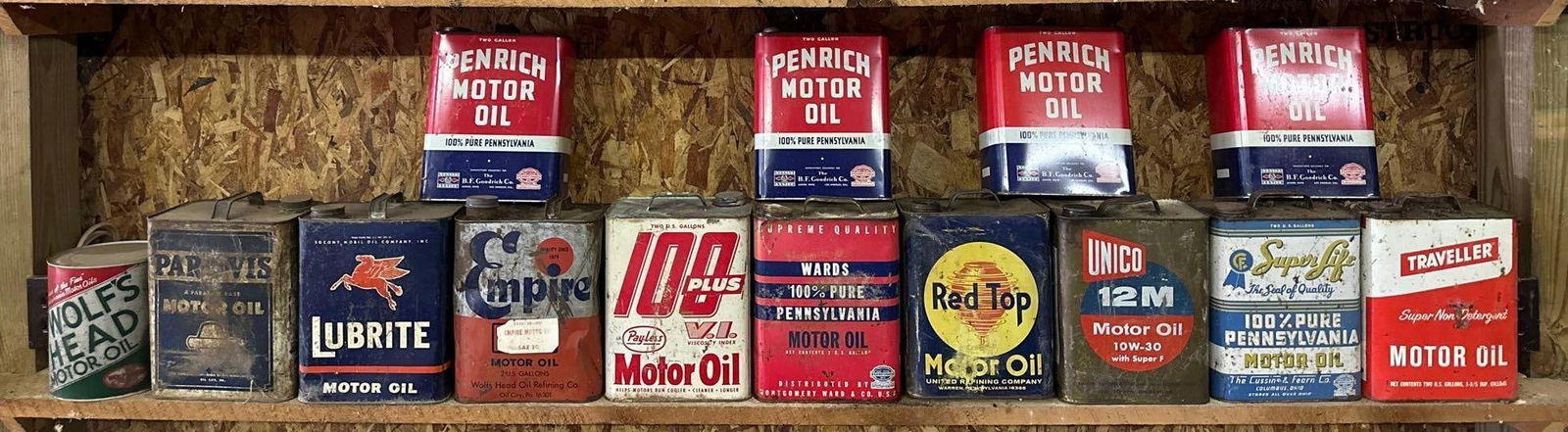13 Two Gallon Rectangle Metal Motor Oil Cans: rated 5 to 8, all are empty. This Lot must be picked up in Tidioute, PA on September 18 - 22.