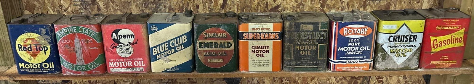 10 Two-Gallon Rectangle Metal Motor Oil Cans: rated 5 to 7, all are empty. This Lot must be picked up in Tidioute, PA on September 18 - 22.