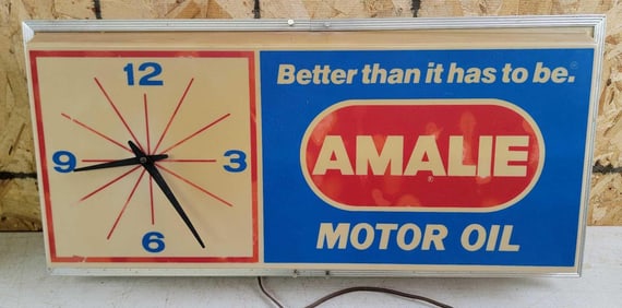 Amalie Motor Plastic Lighted Clock