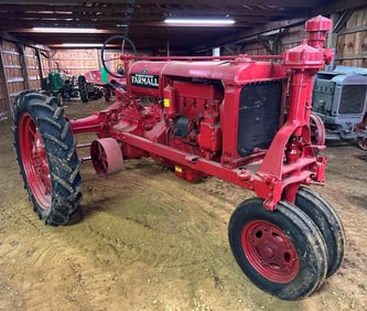 IH Farmall F-20
