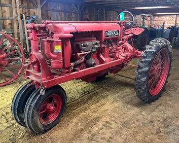 IH Farmall Regular