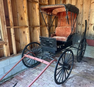 Buggy w/ Wooden Horse