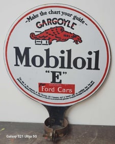 Rare Mobiloil Gargoyle "E" for Model T Ford Cars Porcelain Lubster Sign (TAC)