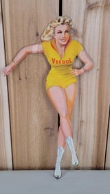 Veedol Skating Girl Metal Sign (TAC)