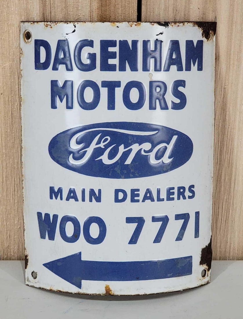 Ford in Oval Dagenham Motors Porcelain Curved Sign (TAC) (1 of 5)