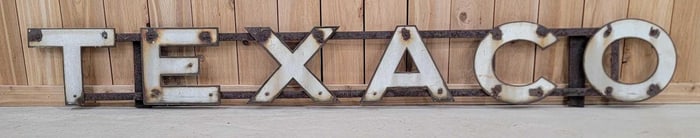 TEXACO Porcelain Letters