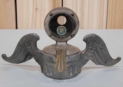 Star Car Moto Meter w/Quick Release & Wings Mascot