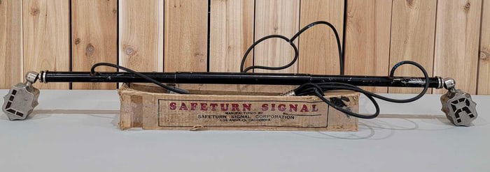 Safeturn Signal w/Box