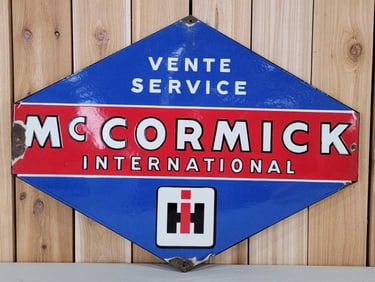 (Small) IH McCormick International Vente Service Porcelain Sign (TAC)