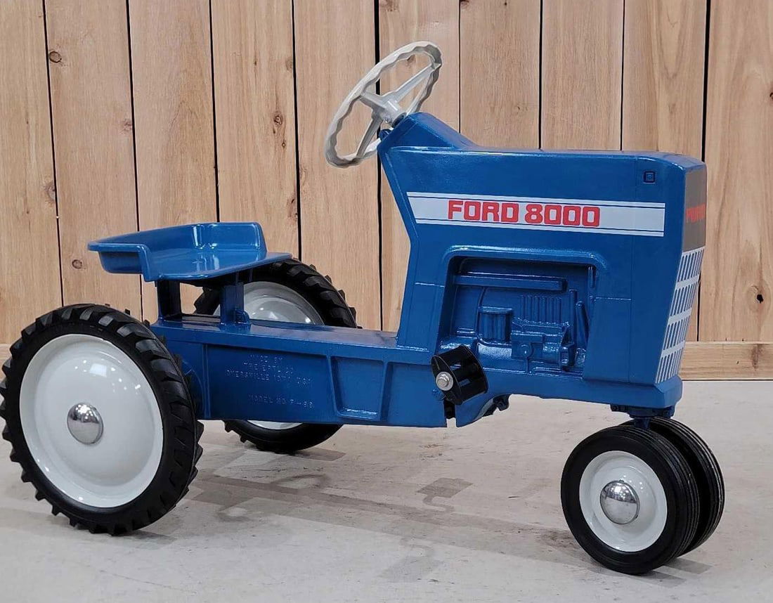 Ertl Ford 7740 Pedal Tractor