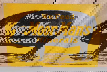 We Feed MoorMan's Minerals w/Hog Image Metal Sign (TAC)