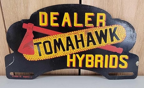 Dealer Tomahawk Hybrids w/Logo Metal License Plate Attachment