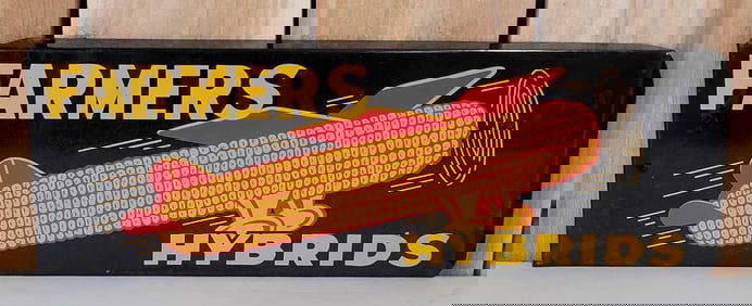 Farmers Hybrids w/Logo Metal Spinner Sign (TAC)