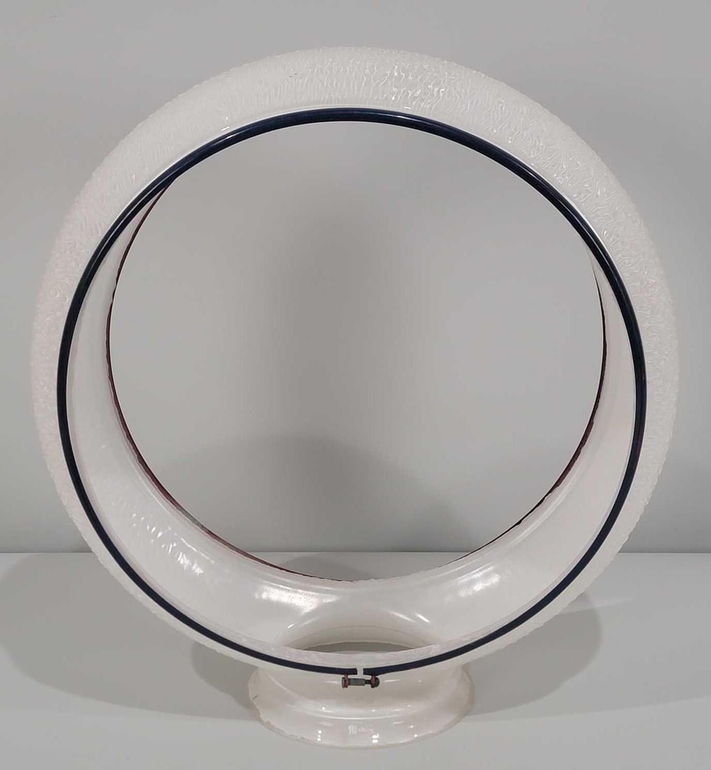Original White Ripple Globe Body (TAC): rated 9, This white ripple globe body has very good color throughout the body and into the base. Base has a few minor chips, but no cracks. Comes with two mounting rings. TAC #025570