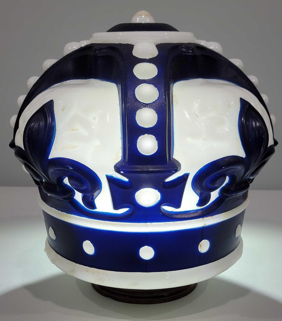 Standard Oil Blue Crown OPC Milk Glass Globe (TAC): rated 9, 16,5"T. OPC (one-piece cast) milk glass crown globe. Body is in good condition with screw base and copper collar. Paint is original and has light wear. TAC #025605