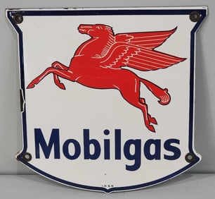 Mobilgas w/Pegasus Porcelain Pump Sign (small)(TAC)