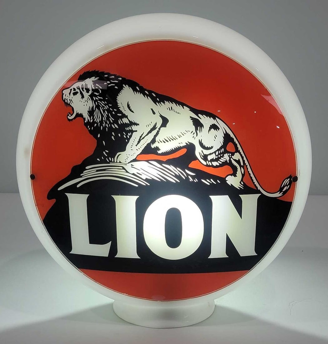 Lion w/Standing on Rock Logo 13.5" Single Globe Lens (TAC) (1 of 2)