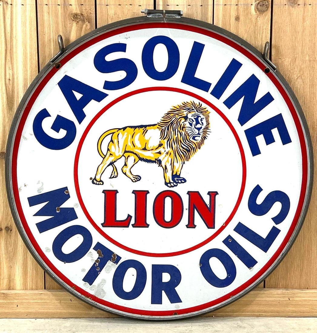 Rare Lion Gasoline Motor Oil w/Logo Porcelain Sign (TAC) (1 of 7)