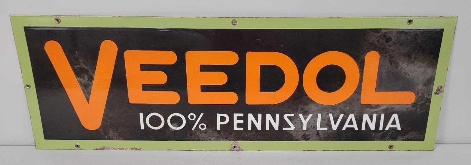 Veedol 100% Pennsylvania Porcelain Sign (TAC) (1 of 5)