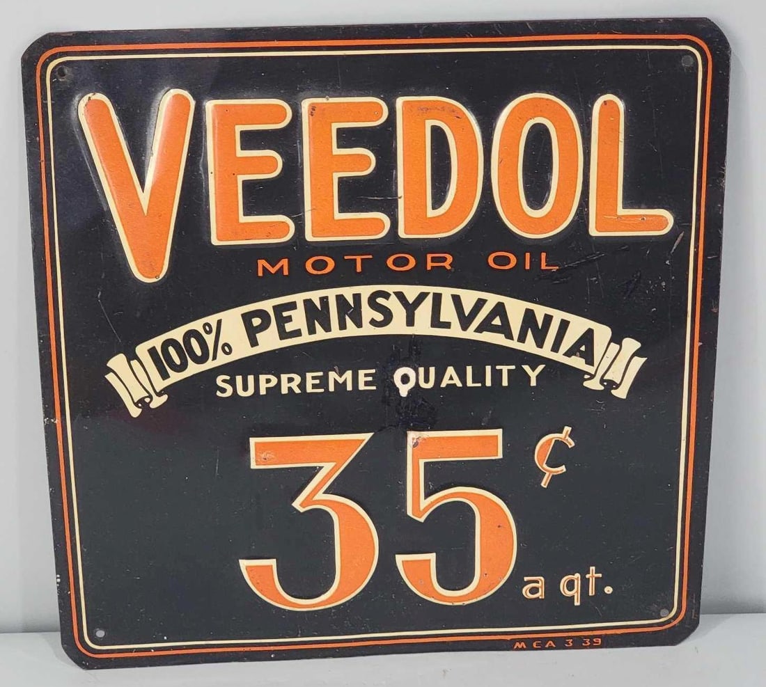 Veedol Motor Oil 35¢ a qt. Metal Sign (TAC) (1 of 4)