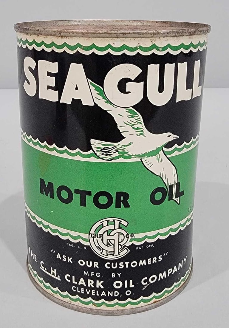 Sea Gull Motor Oil w/Logo One-Quart Round Metal Can: rated 9, the one-quart round metal can, has crimped seam, has very good color and shine, is empty, light wear. Rarity 6. TAC #060752