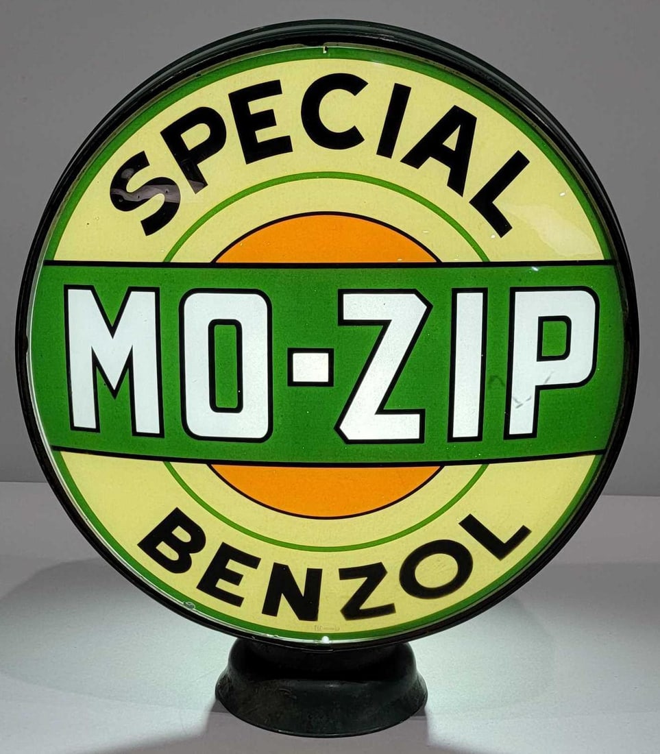 Mo-Zip Special Benzol 15" Single Globe Lens (TAC): rated 9, the 15"D., single globe lens has excellent color, has one tiny paint chip at 7 o'clock edge, mounted in a LP metal globe body. TAC #025562