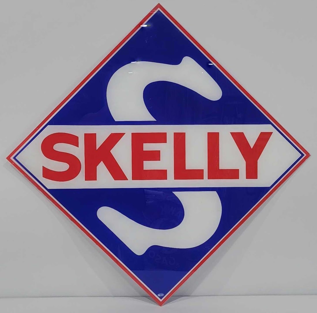 Original Skelly Logo Glass Panel in wood shipping box (TAC) (1 of 4)