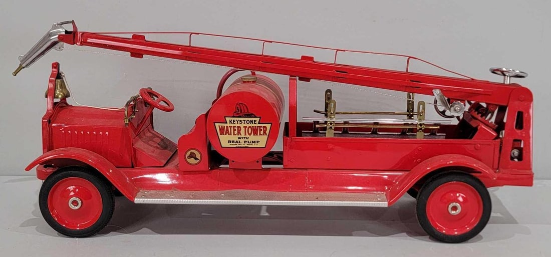 Keystone Water Tower Press Steel Truck (restored) (1 of 4)